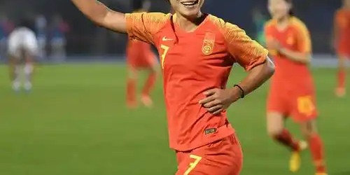 足协任命，上任女足名帅官宣，39岁，申花名宿，曾带队U17世界杯|王洪亮|米利西奇|中国女足|上海申花|换帅_新浪体育_新浪新闻