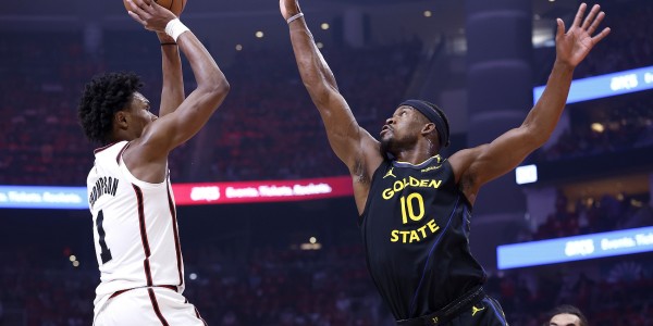 体育画报：前两季阿门三分命中率22.1% 但底角三分或成一大利器