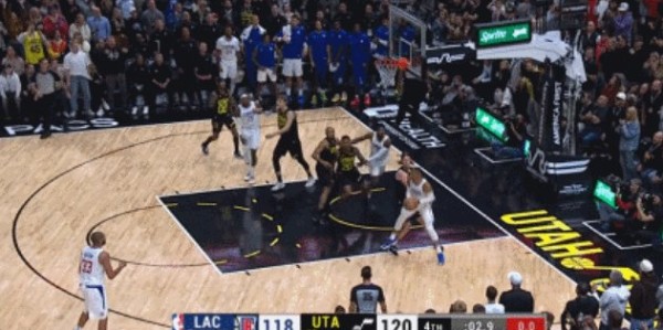 亿万28官网-韦少出手小卡绝望跪地 关键攻防他被克拉克森主宰